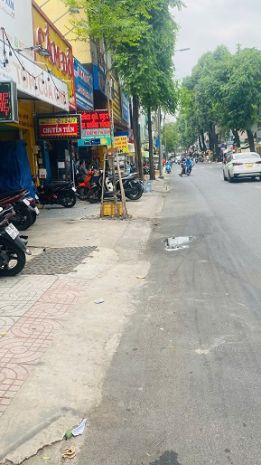 Chính chủ cho thuê mặt bằng kinh doanh vị trí đắc địa tại 6270995