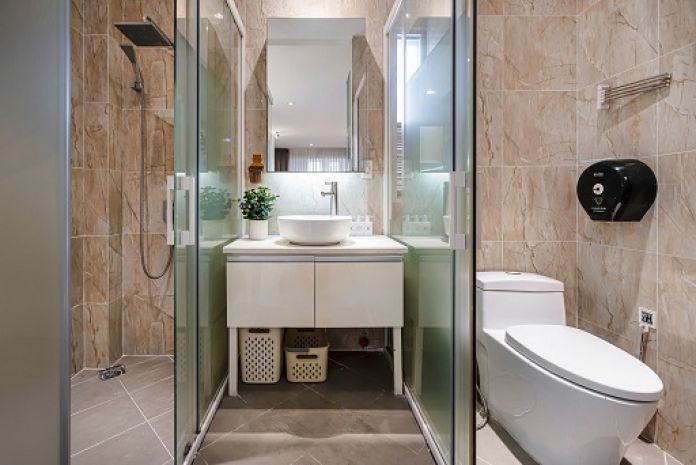 Chính chủ bán nhà 1 trệt 4 lầu, dtsd: 200m2 tại quận 1, gần 6346750