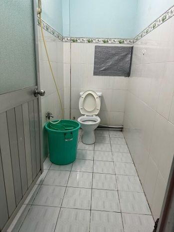 Cho thuê tầng 2  cầu thang riêng nhà hẻm 200 đường xóm 6352374