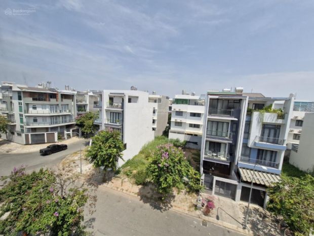 Bán nhà gần bx quận 8, giáp phú mỹ hưng, 100m2x5 tầng btct, 6366797