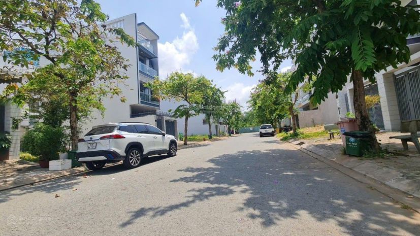 Bán nhà gần bx quận 8, giáp phú mỹ hưng, 100m2x5 tầng btct, 6366798