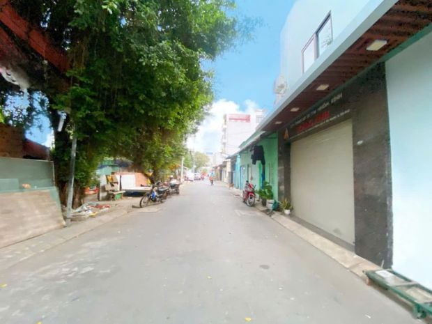 Bán nhà 2 tầng mới  gần mặt tiền lê trọng tấn, tân phú 6369930