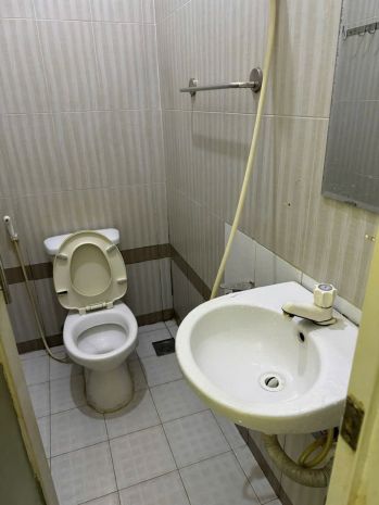 Sang gấp nhà nghỉ   địa chỉ: 985. đường bình trị đông. 6382767