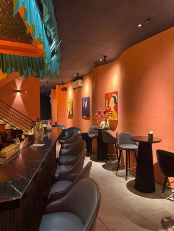 Sang nhượng cửa hàng quán bar pub vị trí : lô 2 shophouse 6390215