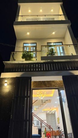 Cho thuê nhà nguyên căn 3pn. 1 trệt 2 lầu  đối diện vạn 6392832