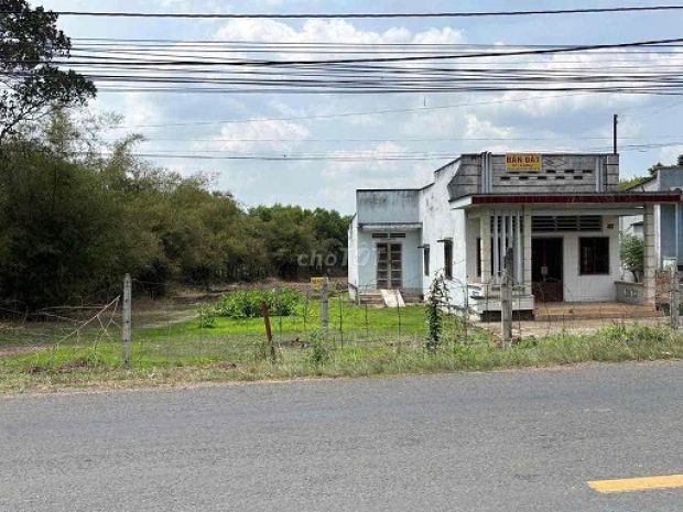 Chính chủ cần bán gấp lô đất mặt tiền cực đẹp  vị trí 6396604