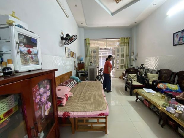 Bán nhà 2 tầng đẹp  kênh tân hóa, quận tân phú  giá chỉ 6402355