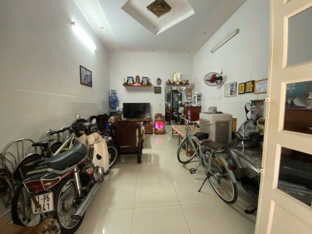 Bán nhà 2 tầng đẹp  kênh tân hóa, quận tân phú  giá chỉ 6402356