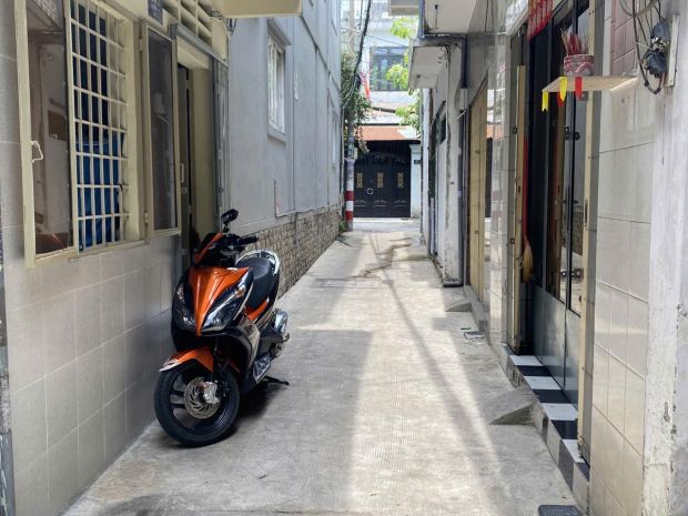Bán nhà 2 tầng đẹp  kênh tân hóa, quận tân phú  giá chỉ 6402359