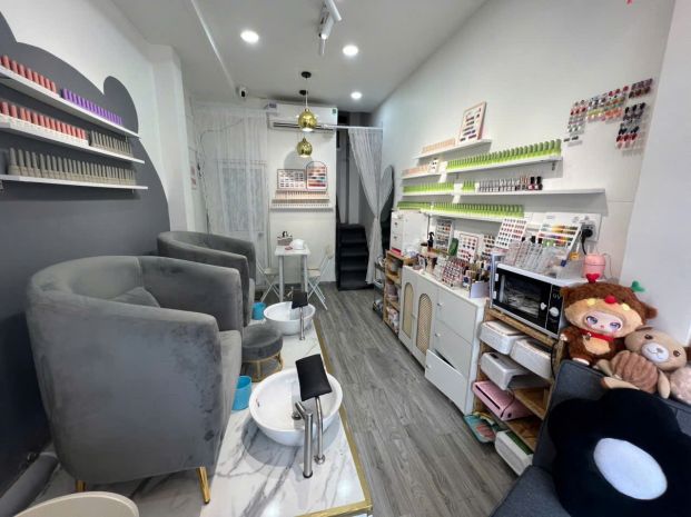 Sang nhượng tiệm nail tâm huyết mặt tiền đường nguyễn văn 6416222