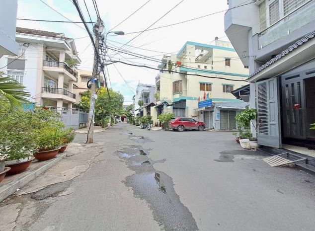 Khu vip tân phú - ngang hiếm 5m nhà 2 tầng 50m2 - hẻm xe hơi 6434096