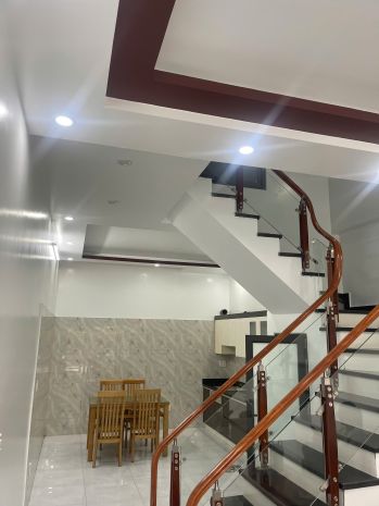 Chính chủ cần bán nhà 3 tầng mặt ngõ rộng rãi 6473928