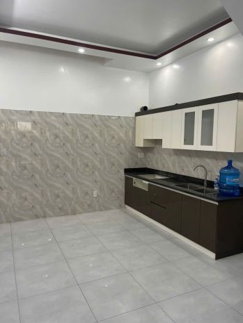 Chính chủ cần bán nhà 3 tầng mặt ngõ rộng rãi 6473930