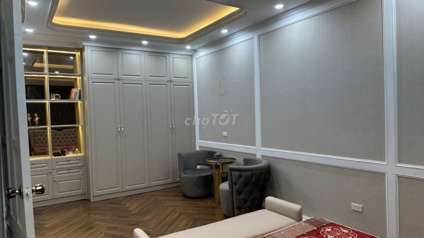 Cho thuê nhà nguyên căn 4 phòng ngủ phố định công thượng, 6478204