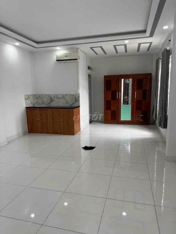 Cho thuê phòng trọ  giá rẻ, tiện nghi, vị trí đắc địa tại 6479682