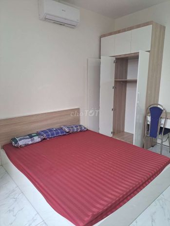 Cho thuê căn hộ 50m2 có 2 ngủ khép kín full đồ, thang máy 6490235