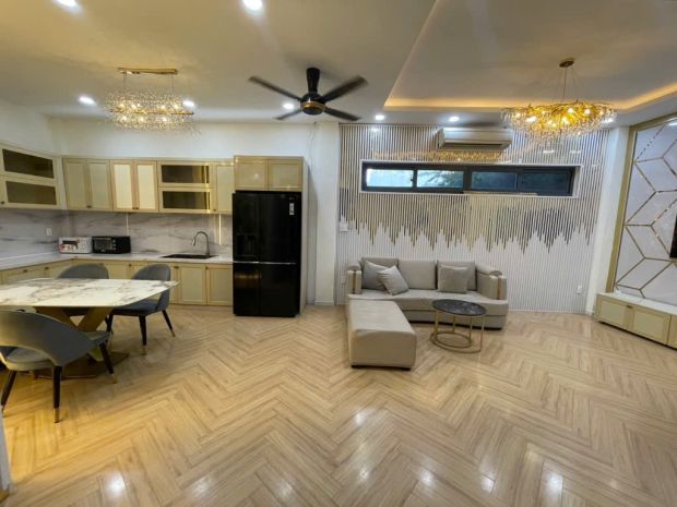 Chủ gộp bán gấp  nhà đẹp 3 lầu, 4pn  trương công định, 6502402