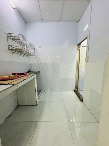 Cho thuê q10 nguyên căn ban công 6512713