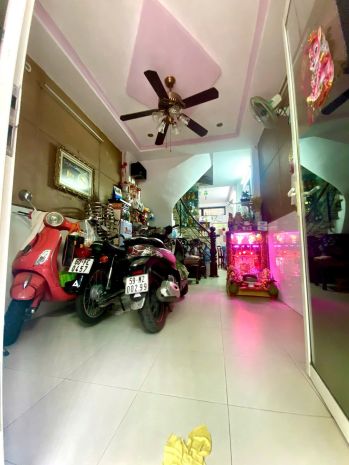 Cần bán nhà gấp tại quận 11 địa chỉ: hàn hải nguyên, quận 6517579