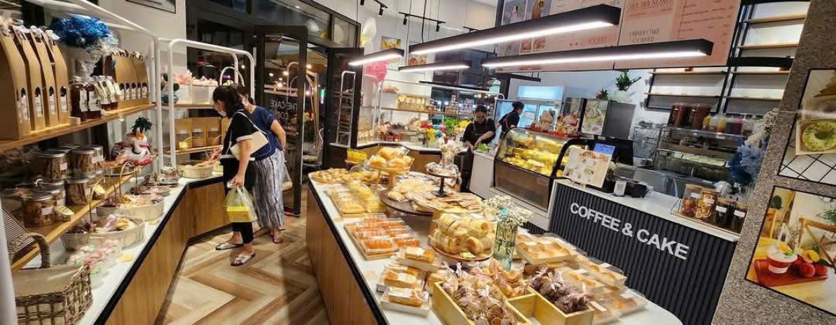 Chính chủ cần sang nhượng tiệm bánh  cafe căn góc khu dân 6521064