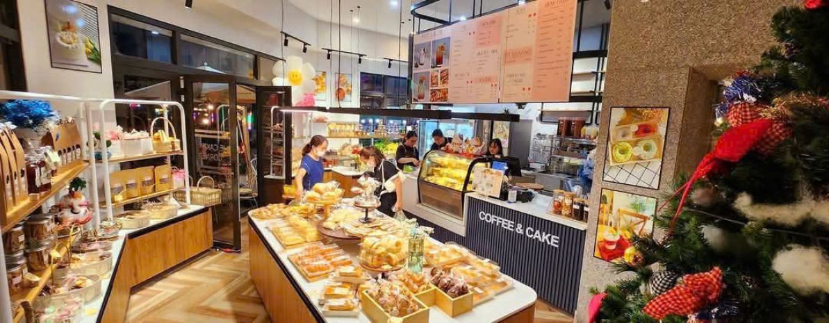 Chính chủ cần sang nhượng tiệm bánh  cafe căn góc khu dân 6521066
