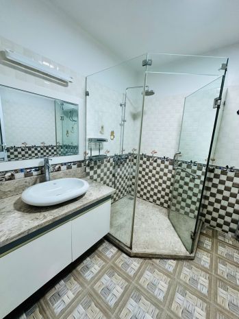 Cho thuê nhà mặt đường tại khu phân lô văn cao số 34 thư 6521685