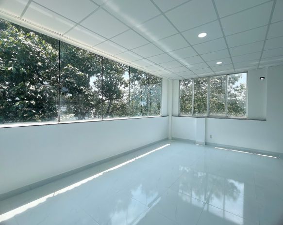 Cho thuê sàn 150m2 view kính đường nguyễn thị minh khai, q3 6526088