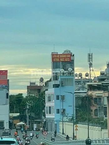 Cho thuê biển quảng cáo ngoài trời  vị trí vàng ngay gần 6528110