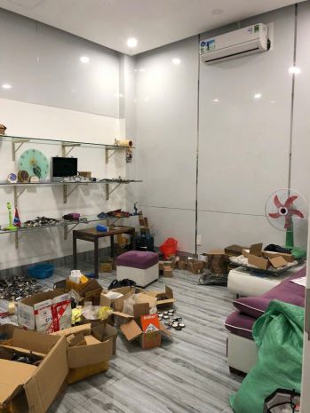 Cần bán gấp nhà 1 trệt 2 lầu thiết kế tân cổ điện - hiện 6540111