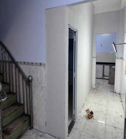 Cho thuê nguyên mặt bằng trệt đẹp, tiện kinh doanh - bình 6544952