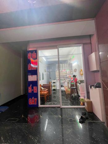 Cần sang lại tiệm nail gấp: mặt bằng đường lớn nguyễn sơn 6545075