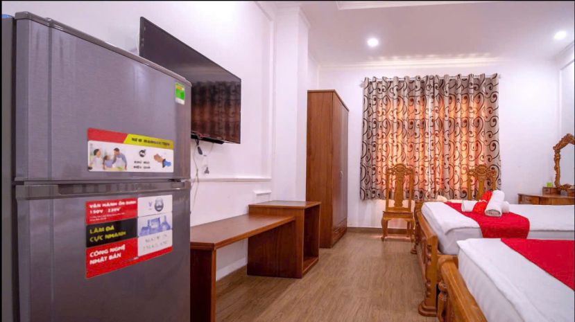 Tòa nhà chdv, khách sạn  khu phan xích long, bt 51 tỷ 6553536