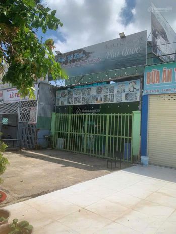 Gia đình tôi cần bán căn nhà tại chợ cầu sấu, mặt đường 6562699