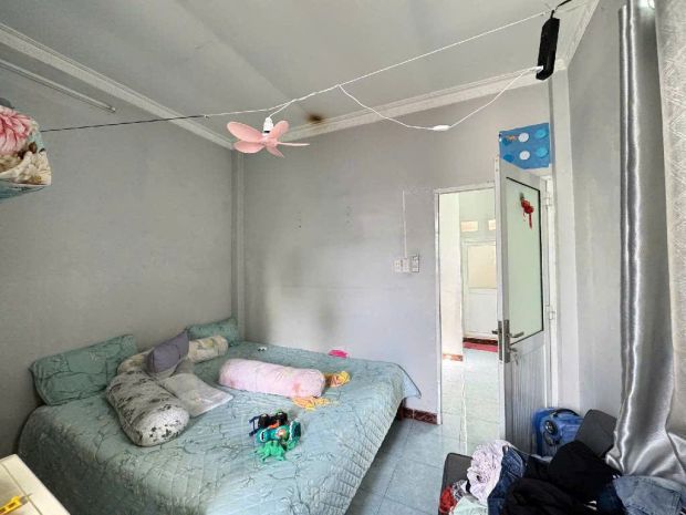 3.25 tỷ hẻm xe hơi nhà kiên cố ngay trung tâm hiệp bình chán 6589850