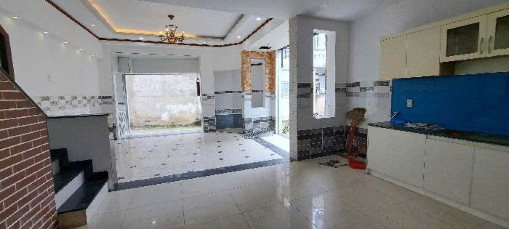 Bán gấp: 2 mặt tiền. 6x11m. bình tân. hẻm xe hơi tránh. cạnh 6590116