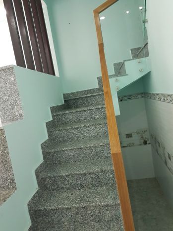 Cho thuê nhà nguyên căn ngang 3.5m, dài 13 mét, 1 trệt - 1 6590505