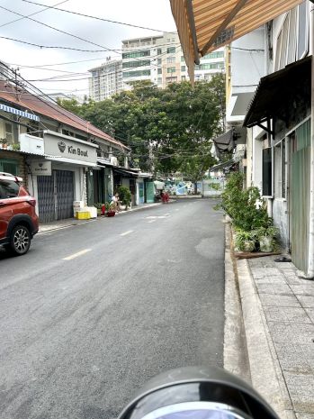 Chủ thiện chí bán nhà mặt tiền bến vân đồn - thông ra vĩnh 6590622