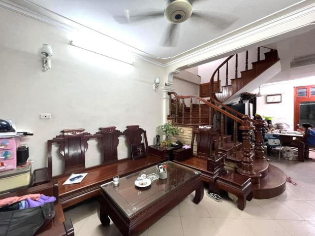 Nhà trần cung  44m2 x 5 tầng  gần bv e  giá 7,6 tỷ 6591003