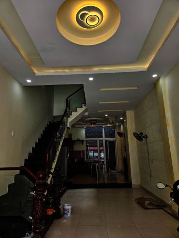 Cho thuê nhà mặt tiền nb cầu xéo 70m², 3lầu + st - cạnh 6591373