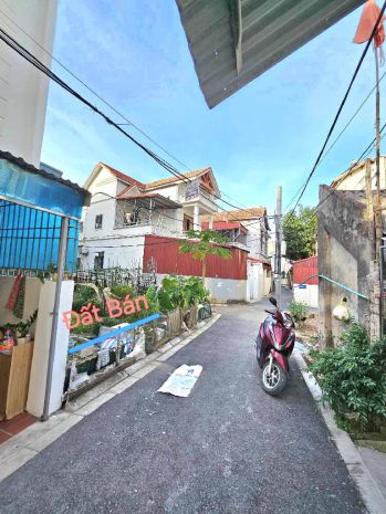 Đa tốn gia lâm siêu hiếm  đường nhựa  oto 4 chỗ vào tận 6591496