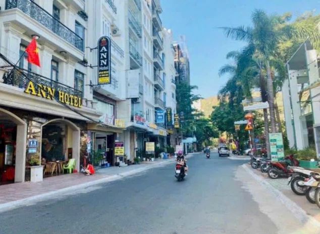 Cần bán khách sạn 1 trệt 6 lầu - mặt tiền phan huy chú, 6591587