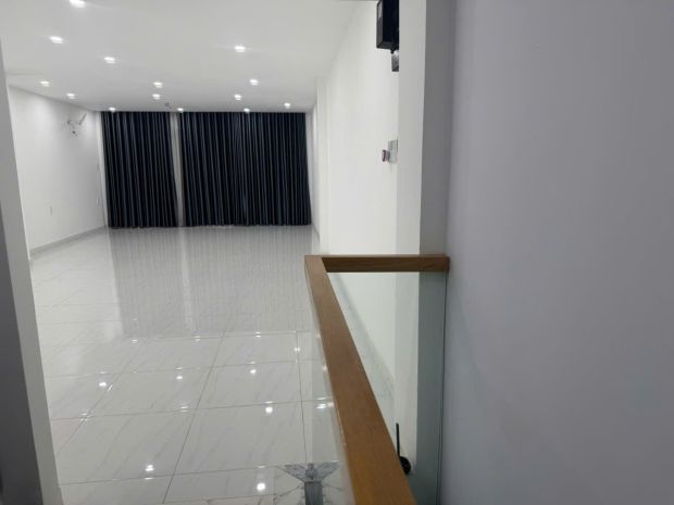 Cho thuê văn phòng  trệt + lầu 1  vị trí đẹp quận 7  có 6591711