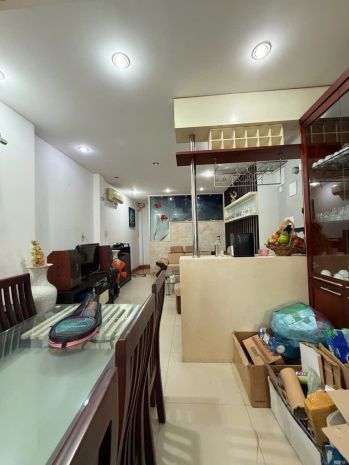 Bán nhà đường nguyễn tri phương, q10, nhà đẹp, hxh tránh, 6591734
