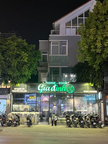 Cho thuê nhà mặt phố nguyễn gia thiều,hoàn kiếm 80m2 mặt 6592074