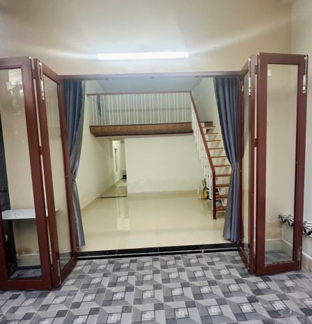 Bán nhà gác lững kiệt trường chinh - lê trọng tấn. 6592205