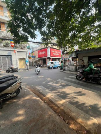 Cho thuê mặt bằng 2 mặt tiền ngã tư quán thể 6592484