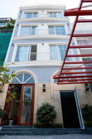 Toà nhà 4 tầng chdv thảo điền 180m²,địa trung hải, full nội 6592963