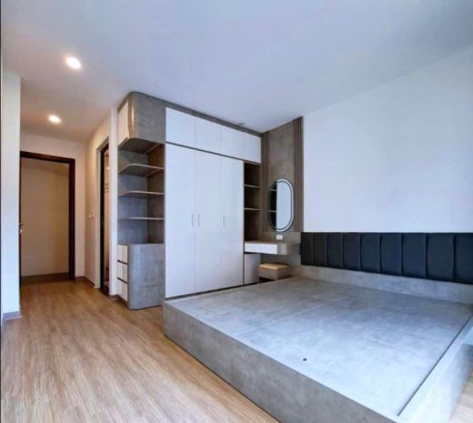 Bán nhà lạc long quân - 40m - 5t - gần ô tô - ngõ thông - 2 6593432