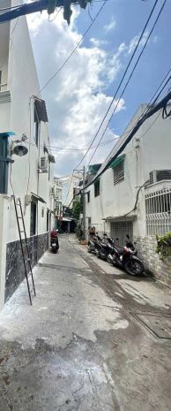Hẻm xe hơi 1 trục 3 tầng 4x10m  quang trung p8 gò vấp chỉ 6593452
