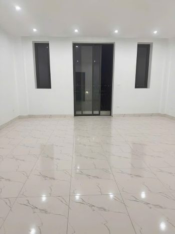Cho thuê nhà liền kề mặt đường lý thánh tông, trâu quỳ, gia 6593521